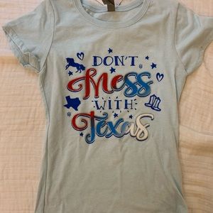 Kids “Don’t Mess With Texas” tee NWT
